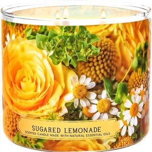 New Bath & Body Works 3-Wick Candle in Sugared Lemonade